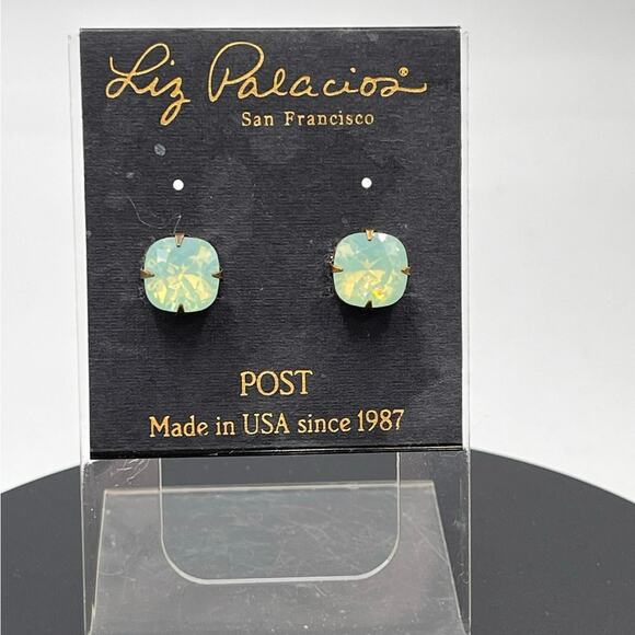 Liz PALACIOS WOMEN'S Pacific
Opal I2mm Austrian Crystal Stud Post Earrings New - Picture 1 of 6